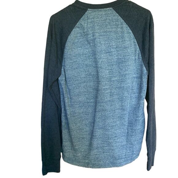 Gap Long Sleeve Jersey Men's Sz MediumTwo Tones Light Blue Three Button T Shirt - Picture 6 of 8